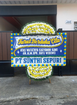 Papan Bunga Duka di Angkola Timur